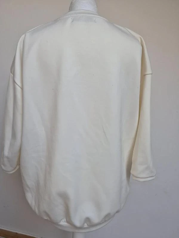 Sudadera oversize de Pull&Bear color blanco con letra W talla M – photo 2